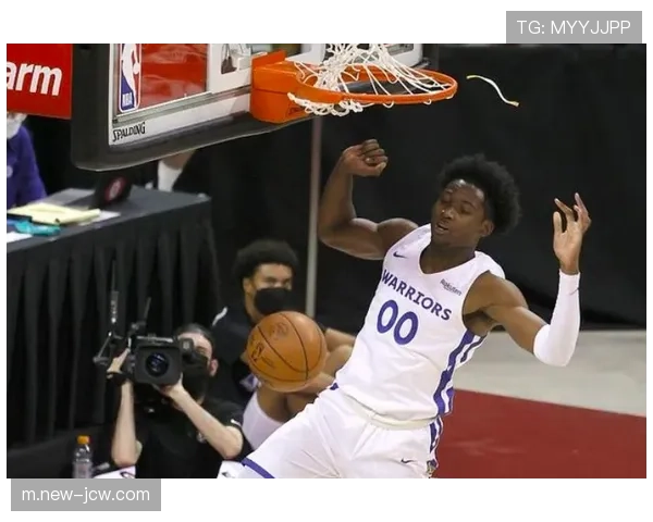 库明加轰下25分10篮板助勇士主场取胜 灰熊不敌金州131比118 库明加轰下25分10篮板助勇士主场取胜 灰熊不敌金州131比118